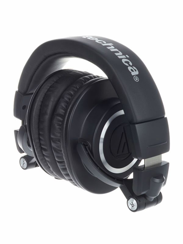 audio-technica-ath-m50x-closed--studio-headphones---musicaholic-mauritius.jpg